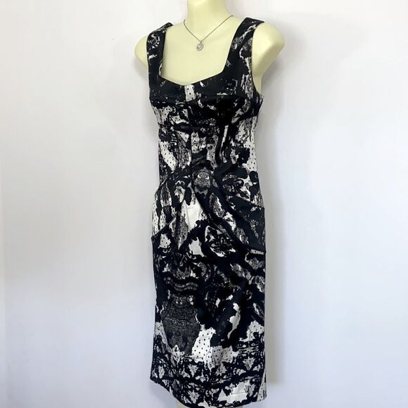 Just Cavalli Dress Black/ White Abstract Sheath Style Silk NWOT U.S.6 - Picture 1 of 10